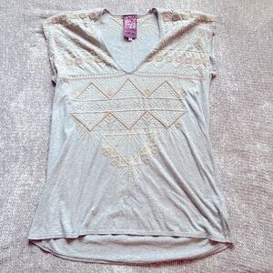 Johnny Was JWLA Collette Embroidered Tee Size M Grey Cream Tan Boho Festival Top